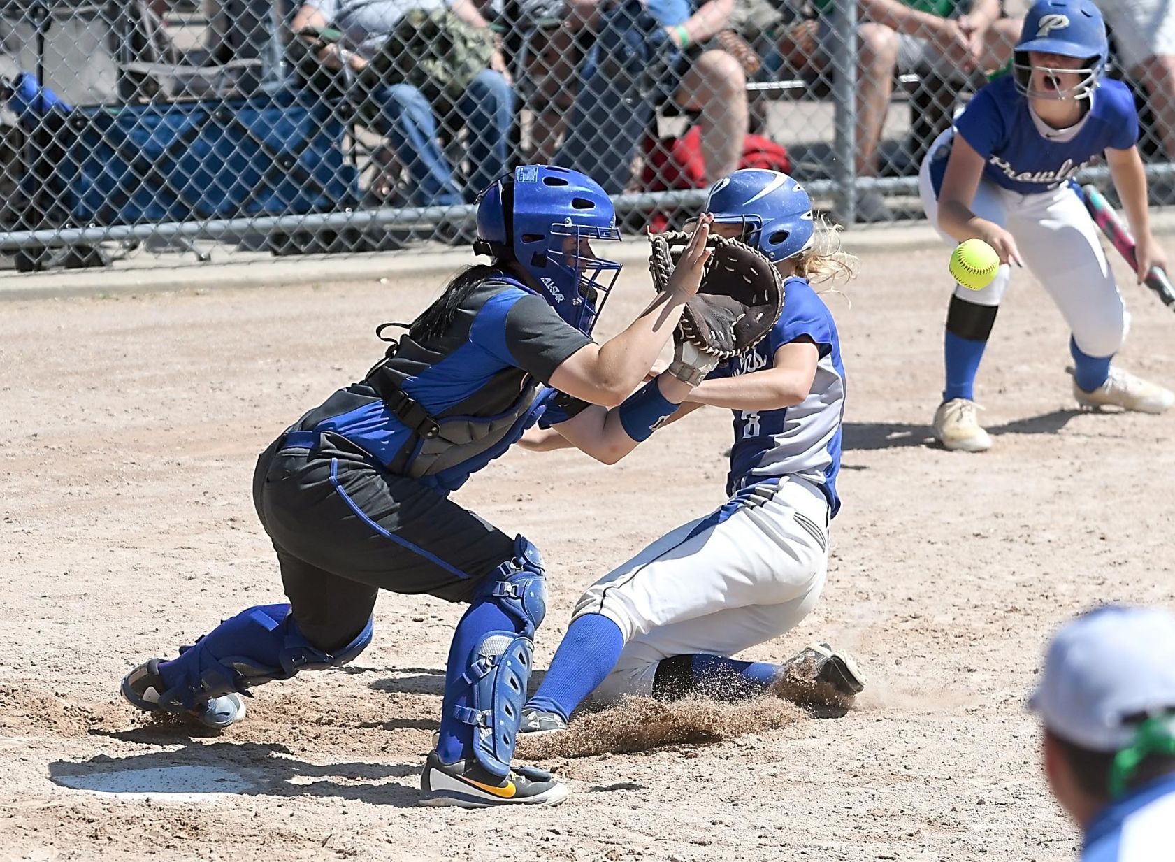 Le Sueur-Henderson softball v. Thief River Falls 1